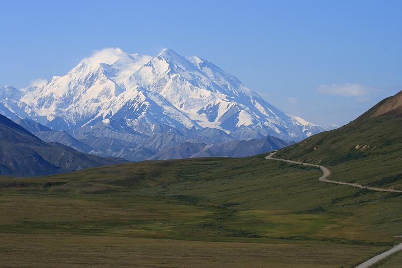 alaska404.JPG - Denali National Park.  Mt. McKinley.