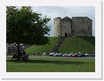gbsi_286 * York.  Castle Museum.  Clifford's tower where some Hassidic Jews were gathering under the tree. * 1067 x 800 * (291KB)