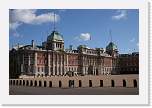 gbsi_062 * Back behind where the horse guards are. * 1200 x 800 * (243KB)