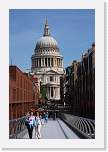 gbsi_122 * Veiw of St. Paul's from the Milenium Bridge. * 800 x 1200 * (276KB)