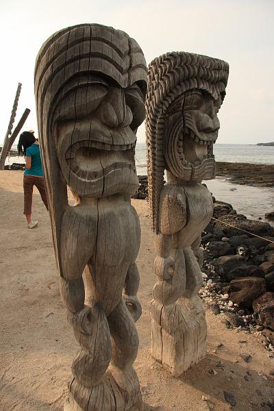 hawaii335.JPG - Day 5:  Pu’uhonua o Honaunau (Place of Refuge).