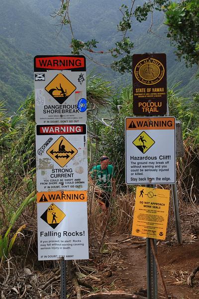 hawaii414.JPG - Day 6:  Pol'olu Lookout and trail.  Are there enough warning signs here?