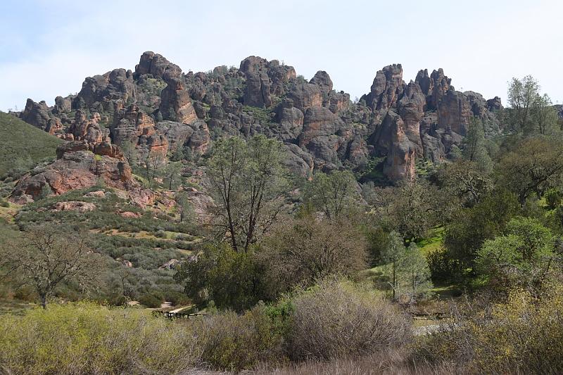 pinnacles005.JPG - Now we're at Pinnacles.