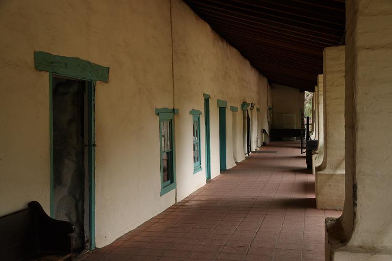 SJB005.JPG - The courtyard of the Mission.