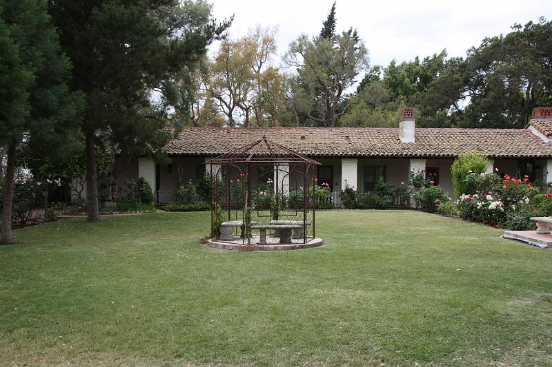 SJB026.JPG - The garden area.