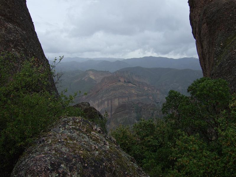 SJB086.JPG - Cloudy day in May.