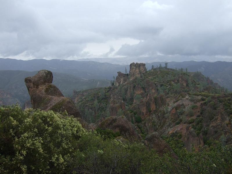 SJB088.JPG - Some more rock formations.