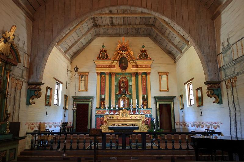 sonoma04.JPG - Inside the church.