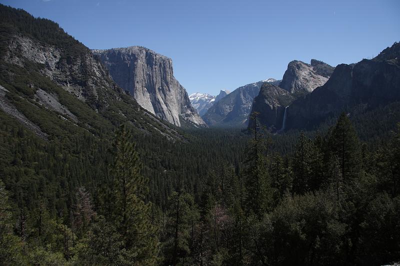 yosemite265.JPG - Yosemite Valley and El Capitan.