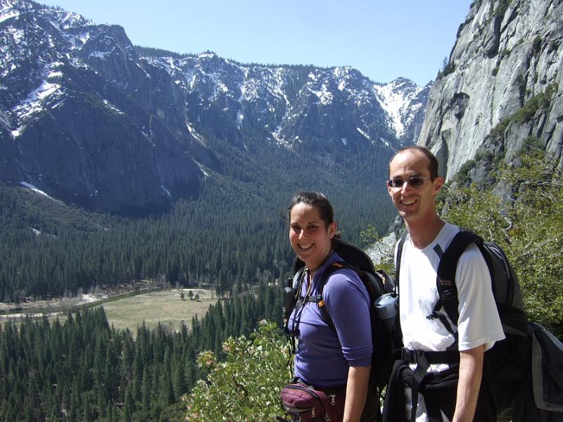 yosemite2010_012.JPG - View of Yosemite Valley.  We're still smiling since we're not too far into our all day hike.