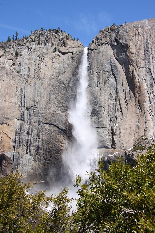yosemite2010_044.JPG - Yosemite Falls, the tallest waterfall in North America.