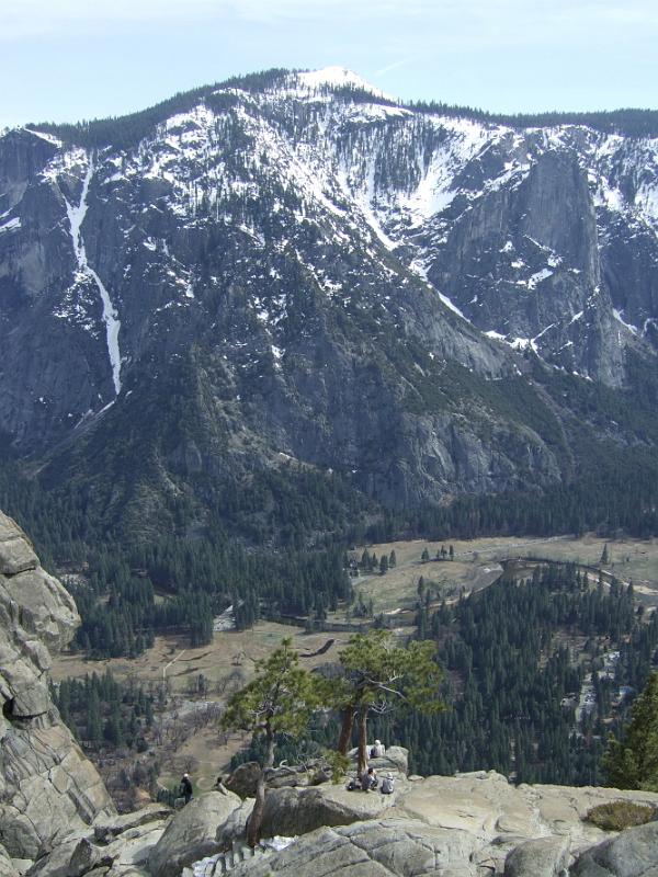 yosemite2010_149.JPG - One last view before we head down.