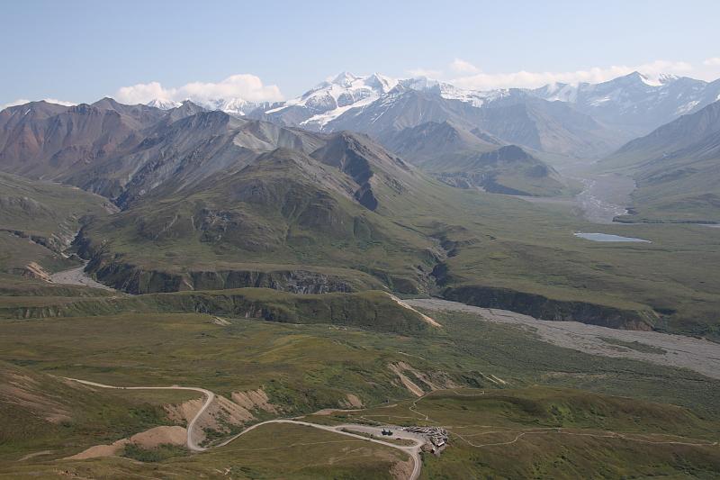 alaska491.JPG - Denali National Park.   Visitor center is way down there.