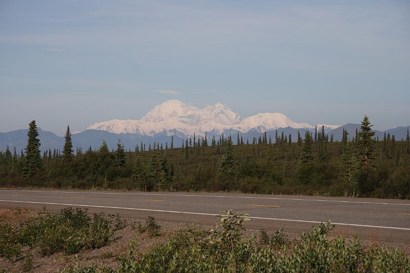 alaska518.JPG - On our way to Whittier to catch our cruise.