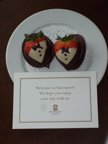 alaska817.JPG - Welcome to the hotel.