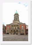 gbsi_929 * Dublin castle courtyard. * 800 x 1200 * (232KB)