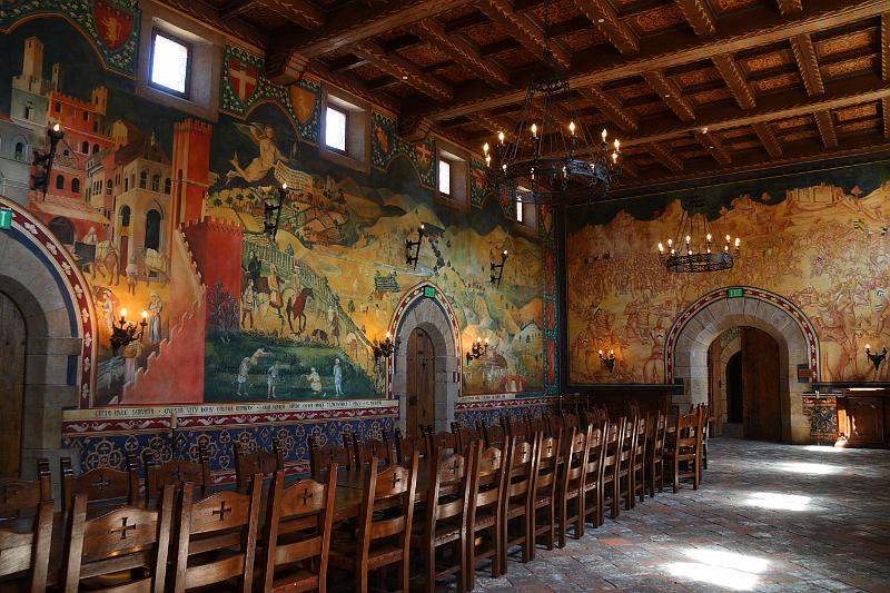 napa17.JPG - The grand dining room.