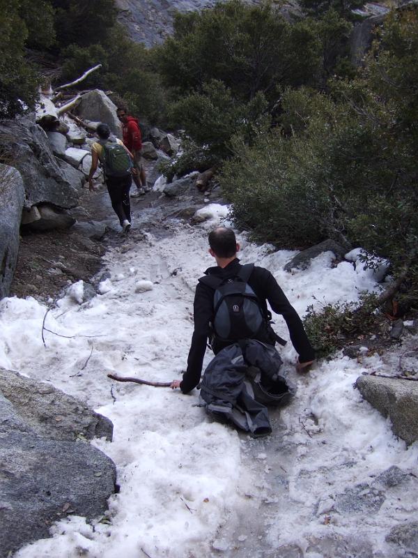 yosemite2010_162.JPG - Bottoms up!